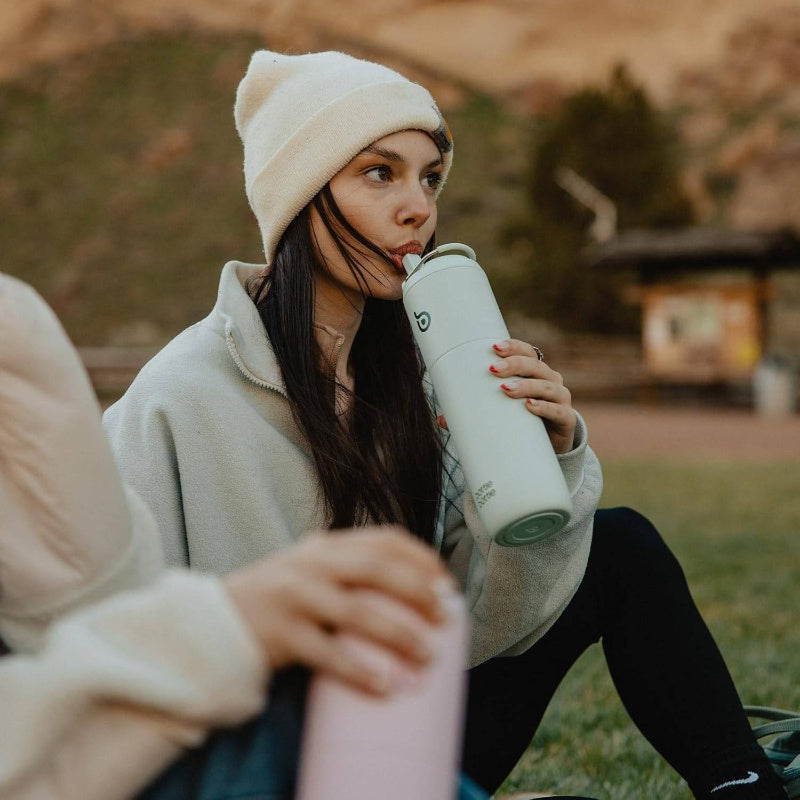 24oz Insulated Stainless Steel Water with Straw Lid & Handle - Double-Wall Vacuum, Leakproof for Hot\u002FCold Drinks, 24H Thermal Retention, Pastel Green\u002FMint, White, Pink, Blue - Gym, Travel,,