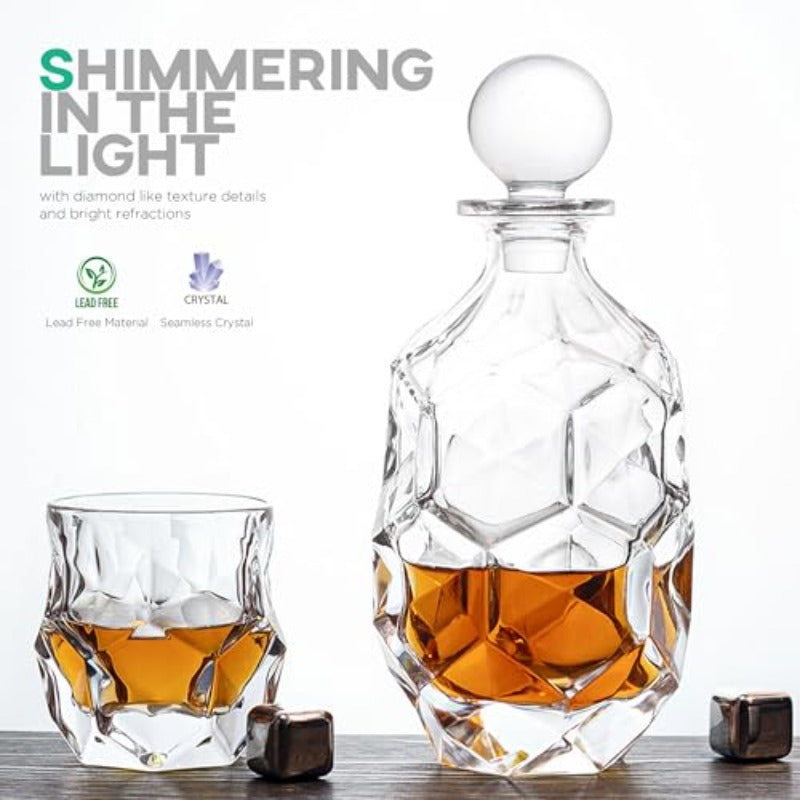 Old Fashioned Whiskey Glasses 8.4 oz 250ml Scotch Glasses Ultra Clear Whiskey Glass for Bourbon and Liquor Set of 4 Glassware Gift for Men Clear Crystal Diamond Glass